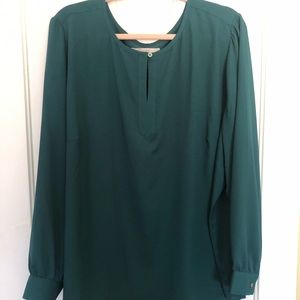 Loft plus hunter green blouse